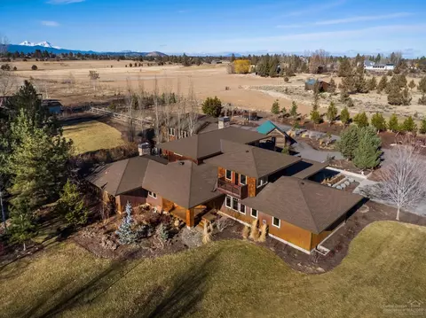 60875 Gosney Rd, Bend, OR 97702 photo 4