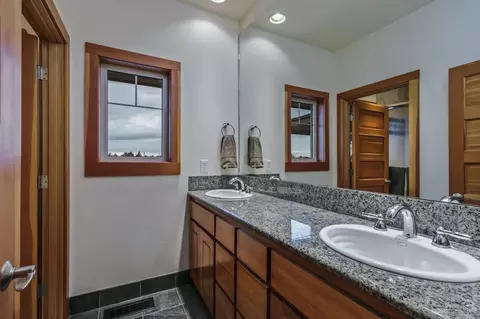 60875 Gosney Rd, Bend, OR 97702 photo 21