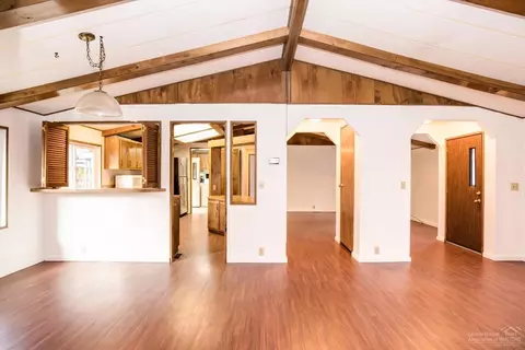 61108 Chuckanut Dr, Bend, OR 97702 photo 6