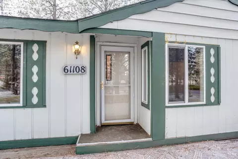 61108 Chuckanut Dr, Bend, OR 97702 photo 5