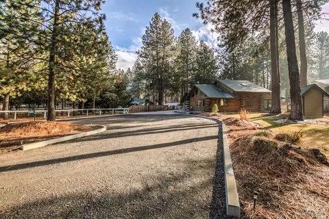 19245 Indian Summer Rd, Bend, OR 97702 photo 4