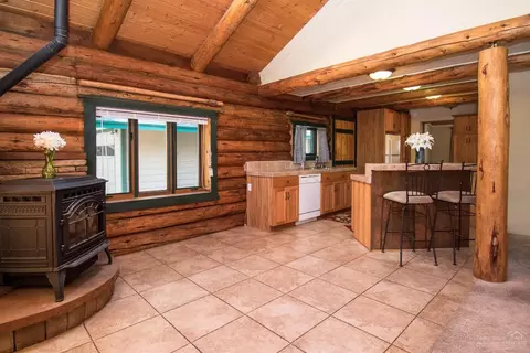 19245 Indian Summer Rd, Bend, OR 97702 photo 9