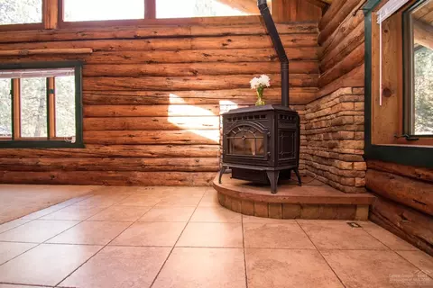19245 Indian Summer Rd, Bend, OR 97702 photo 8