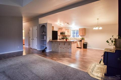 55855 Swan Rd, Bend, OR 97707 photo 4