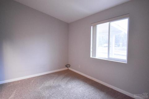 55855 Swan Rd, Bend, OR 97707 photo 11