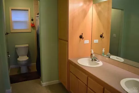 4374 Berry Ln, Eugene, OR 97404 photo 14