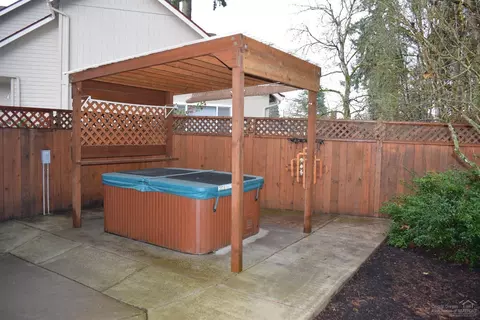 4374 Berry Ln, Eugene, OR 97404 photo 20