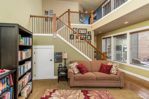 63106 Dakota Dr, Bend, OR 97701 photo 7