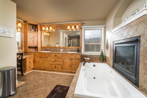 63106 Dakota Dr, Bend, OR 97701 photo 12