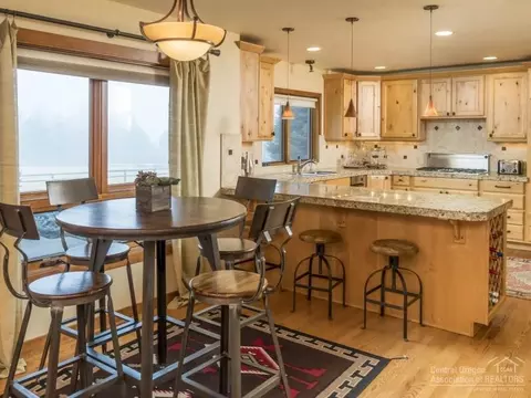 18769 Ridgecrest Rd, Bend, OR 97703 photo 8