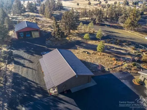 18769 Ridgecrest Rd, Bend, OR 97703 photo 3