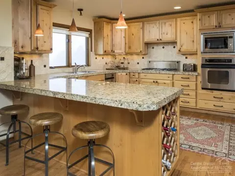 18769 Ridgecrest Rd, Bend, OR 97703 photo 10