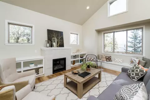 63117 Iner Loop, Bend, OR 97701 photo 3