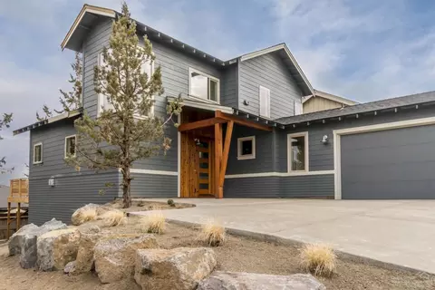 63117 Iner Loop, Bend, OR 97701 photo 1