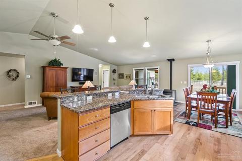 53920 8th St, La Pine, OR 97739 photo 8