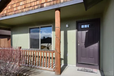 20548 Peak Ave, Bend, OR 97702 photo 2