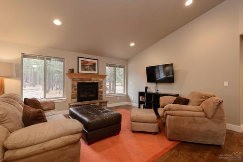 60290 Ochoco Cir, Bend, OR 97702 photo 4