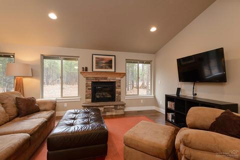 60290 Ochoco Cir, Bend, OR 97702 photo 5