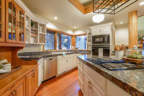 60234 Tekampe Rd, Bend, OR 97702 photo 12