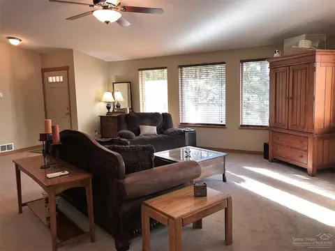 56040 Marsh Hawk Rd, Bend, OR 97707 photo 10