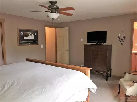56040 Marsh Hawk Rd, Bend, OR 97707 photo 17