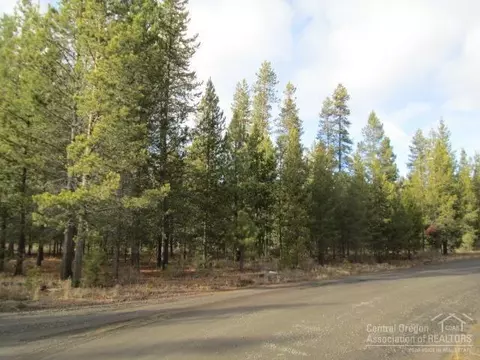 53423 Holiday Dr, La Pine, OR 97739 photo 1