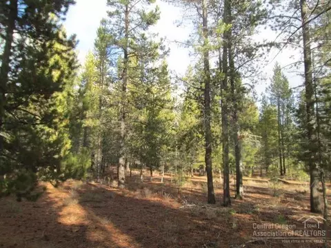 53423 Holiday Dr, La Pine, OR 97739 photo 13