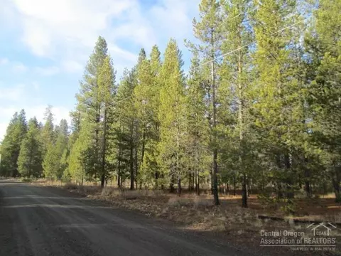 53423 Holiday Dr, La Pine, OR 97739 photo 22
