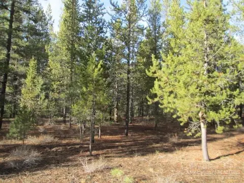 53423 Holiday Dr, La Pine, OR 97739 photo 11