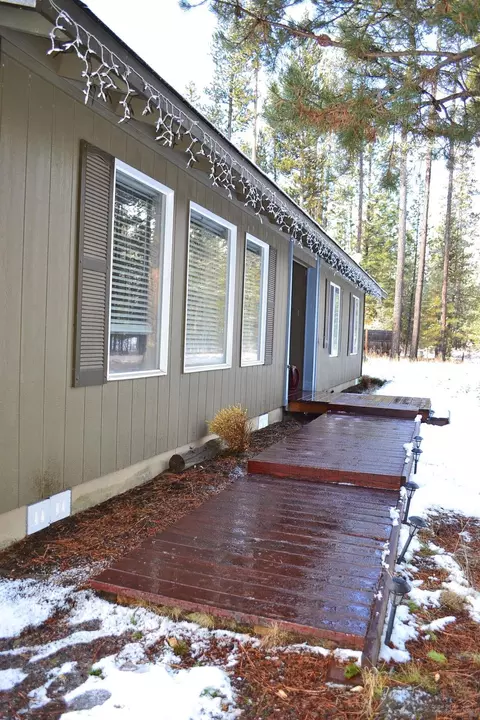 15725 Park Dr, La Pine, OR 97739 photo 3