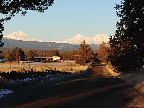 20220 Sturgeon Rd, Bend, OR 97701 photo 3