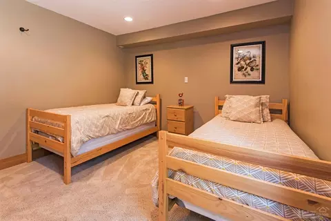 56904 E Park Ln, Sunriver, OR 97707 photo 6