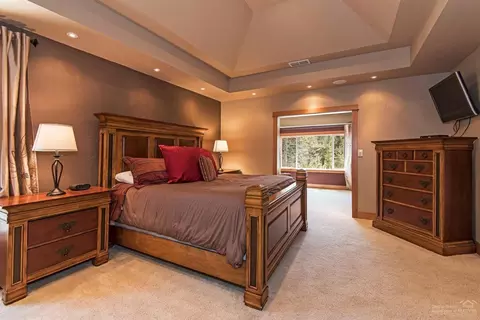 56904 E Park Ln, Sunriver, OR 97707 photo 15