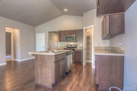 21187 Caleb Pl, Bend, OR 97702 photo 8