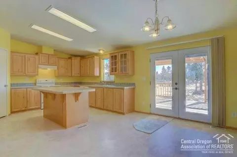 63500 Alpine Trl, Bend, OR 97701 photo 4