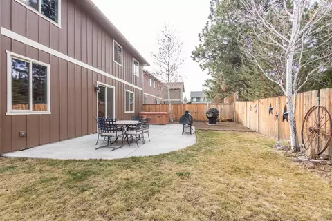 61729 Daly Estates Dr, Bend, OR 97702 photo 3