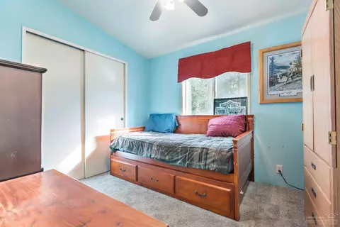 15865 Lava Dr, La Pine, OR 97739 photo 13