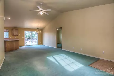 20806 Cross Ct, Bend, OR 97701 photo 8