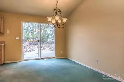 20806 Cross Ct, Bend, OR 97701 photo 12