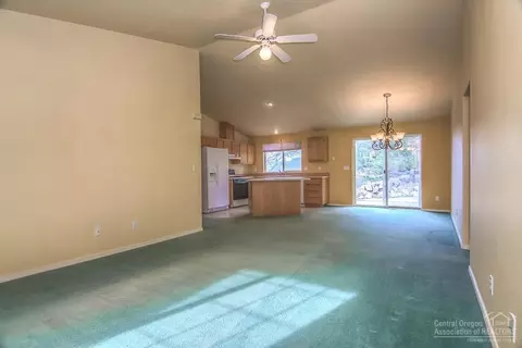 20806 Cross Ct, Bend, OR 97701 photo 7