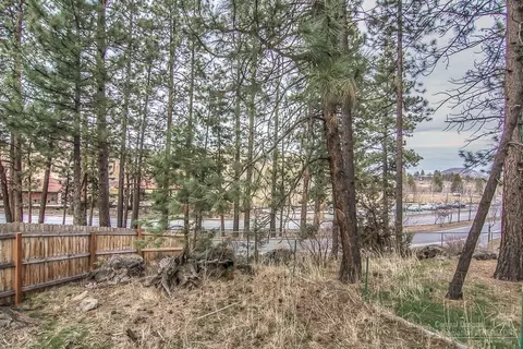 61697 Cedarwood Rd, Bend, OR 97702 photo 2