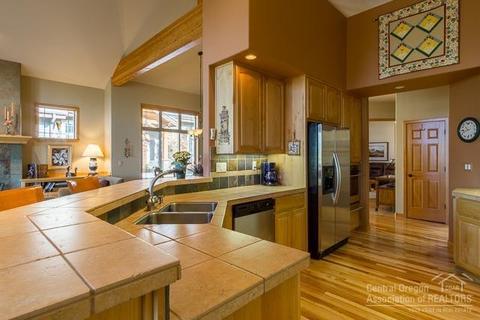 346 NW Phils Loop, Bend, OR 97703 photo 15