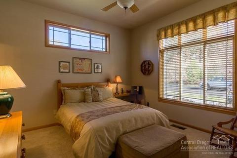 346 NW Phils Loop, Bend, OR 97703 photo 19