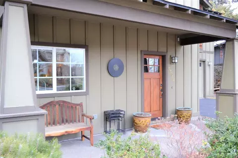 20314 Mariner Dr, Bend, OR 97703 photo 2