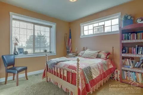 20426 Jacklight Ln, Bend, OR 97702 photo 14