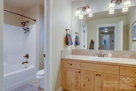20426 Jacklight Ln, Bend, OR 97702 photo 15