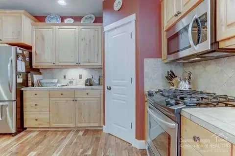 20426 Jacklight Ln, Bend, OR 97702 photo 9