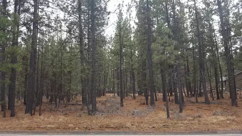 18713 River Woods Dr, Bend, OR 97702 photo 7