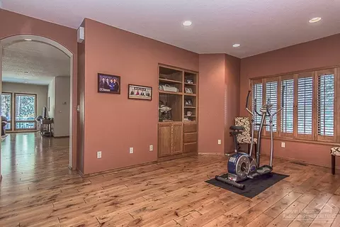 60894 Willow Creek Loop, Bend, OR 97702 photo 9