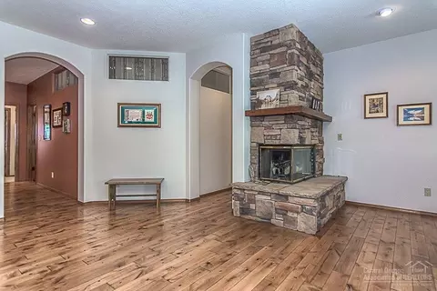 60894 Willow Creek Loop, Bend, OR 97702 photo 14